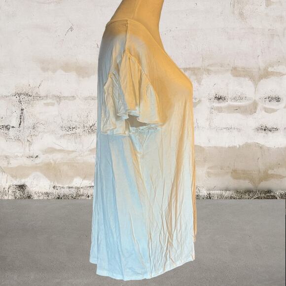 Chaser NWT Women's White Ruffled Short Sleeve Top Size Medium - Picture 2 of 4